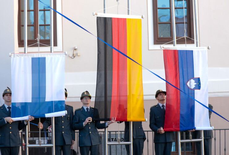 Flaggen der Siegerinnen