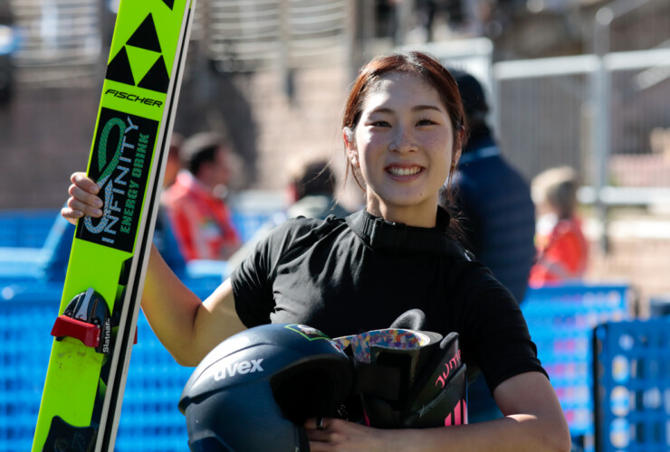 Yuna Kasai (JPN) gewann den Sprungdurchgang.