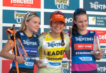 Die Besten der Gesamtwertung: Minja Korhonen (FIN), Nathalie Armbruster (GER), Ema Volavsek (SLO), (l-r)