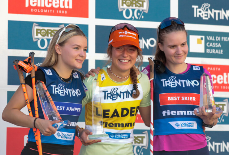Die Besten der Gesamtwertung: Minja Korhonen (FIN), Nathalie Armbruster (GER), Ema Volavsek (SLO), (l-r)