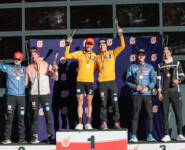 Das Podium der Herren: Julian Schmid (BSV II), Wendelin Thannheimer (BSV II), Johannes Rydzek (BSV I), David Mach (BSV I), Jakob Lange (BSV III), Vinzenz Geiger (BSV III), (l-r)