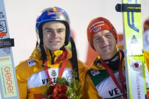 Vinzenz Geiger (GER) und Julian Schmid (GER) (l-r) belegten letzten Winter die Plätze zwei und drei der Ruka Tour.