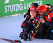 Nathalie Armbruster (GER), Physio Nina Jung (GER), (l-r)