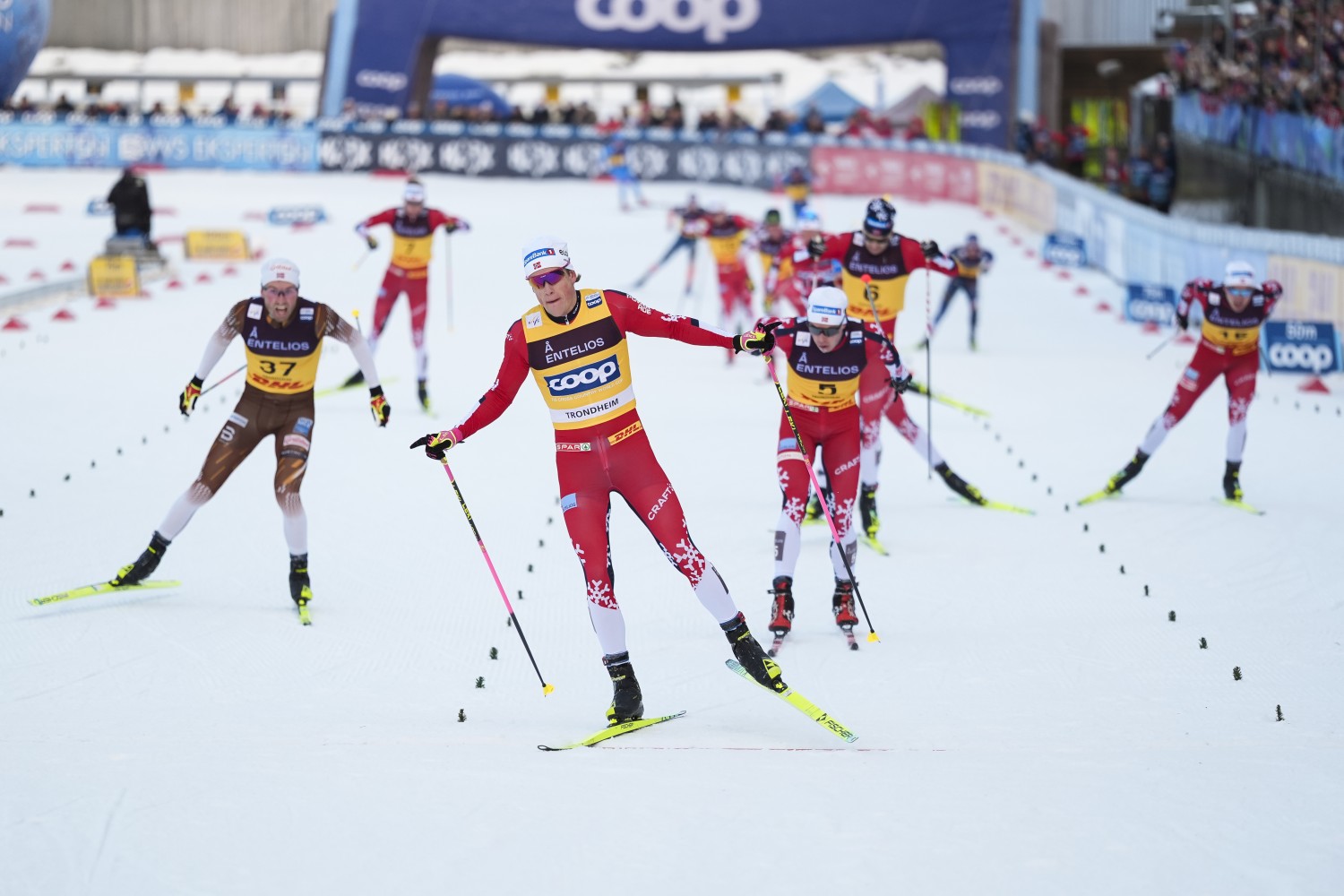 Langlauf-Weltcup-Trondheim-Kl-bo-auch-im-Skiathlon-unschlagbar-bei-norwegischer-Dominanz