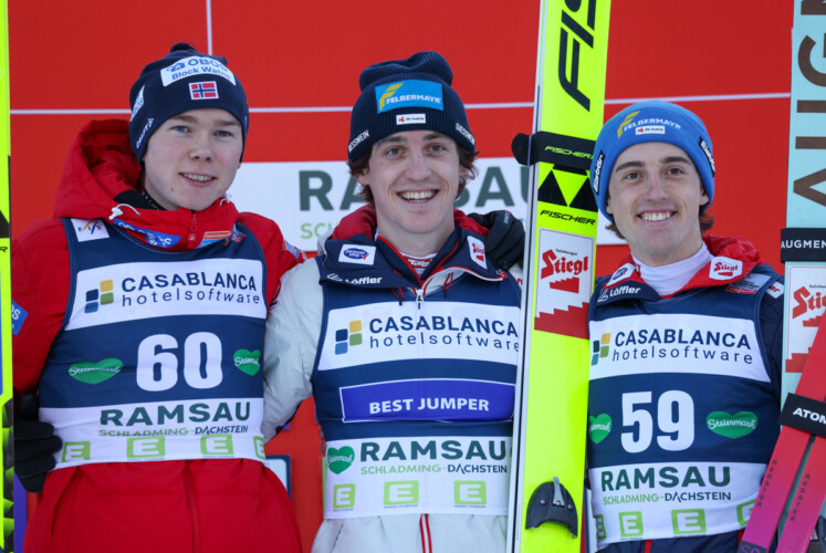 Das Podium der Herren: Jens Luraas Oftebro (NOR), Thomas Rettenegger (AUT), Stefan Rettenegger (AUT), (l-r)
