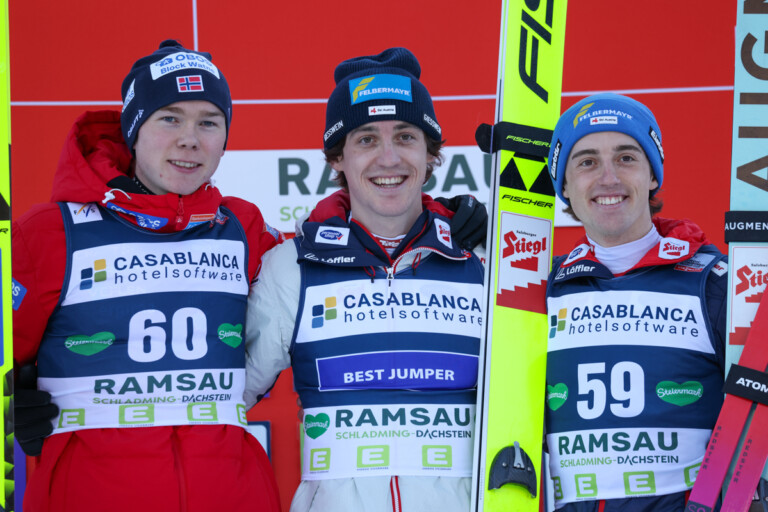 Das Podium der Herren: Jens Luraas Oftebro (NOR), Thomas Rettenegger (AUT), Stefan Rettenegger (AUT), (l-r)