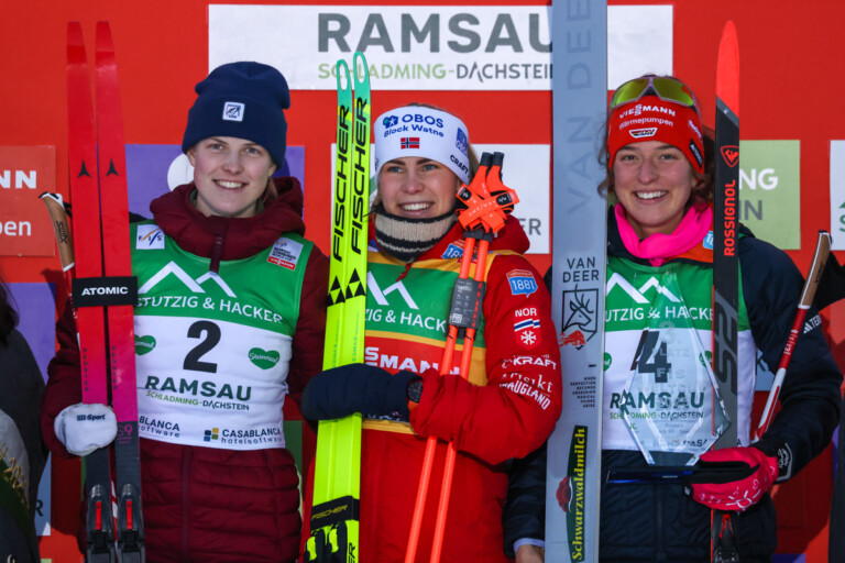 Das Podium der Damen: Alexa Brabec (USA), Ida Marie Hagen (NOR), Nathalie Armbruster (GER), (l-r)
