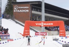 Enger Kampf: Vinzenz Geiger (GER), Jarl Magnus Riiber (NOR), (l-r)