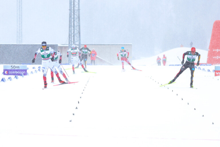 Der Kampf um den Tagessieg: Einar Oftebro (NOR), Johannes Rydzek (GER), (l-r)