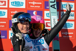 Yuzuki Kainuma (JPN), Annika Malacinski (USA), (l-r)