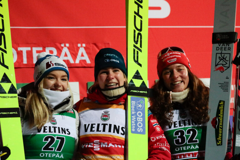 Die Massenstart-Siegerinnen: Minja Korhonen (FIN), Ida Marie Hagen (NOR), Nathalie Armbruster (GER), (l-r)