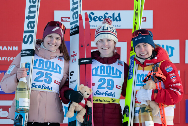 Das Podium der Frauen: Ema Volavsek (SLO), Alexa Brabec (USA), Ida Marie Hagen (NOR), (l-r)