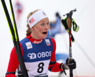So guckt man, wenn man erfährt, dass man das Foto-Finish gewonnen hat: Tara Geraghty-Moats (USA)