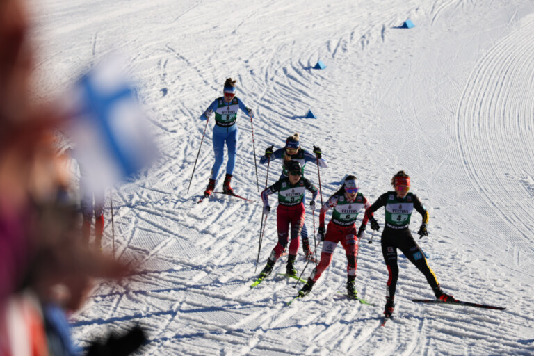 Marte Leinan Lund (NOR), Heta Hirvonen (FIN), Yuna Kasai (JPN), Lisa Hirner (AUT), Nathalie Armbruster (GER), (l-r)