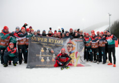 Johannes Rydzek (GER) wurde von Team und Familie am Holmenkollen verabschiedet.