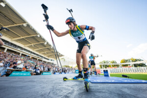 Biathletin Vanessa Voigt verlässt den Schießstand