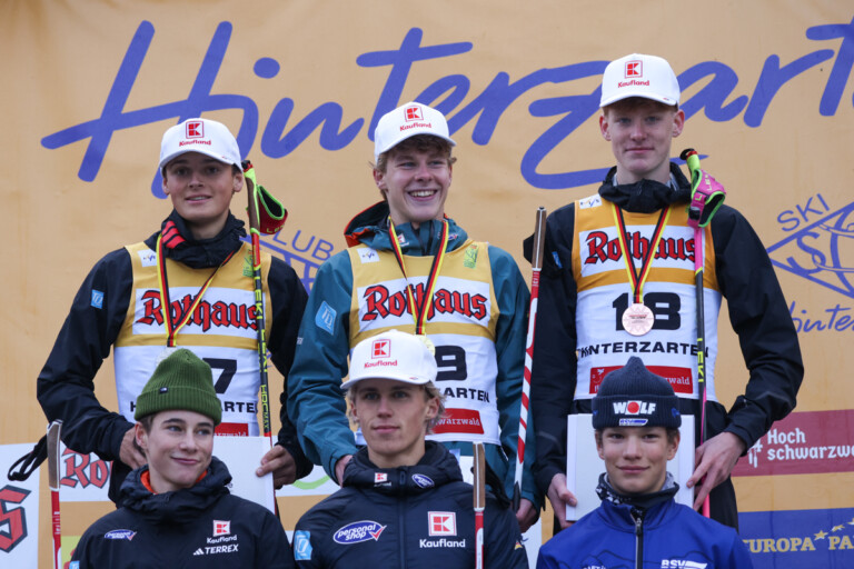 Die Topplatzierten der Junioren-Wertung: Jonathan Graebert (GER), Felix Brieden (GER), Marcel Dickhaut (GER), Hugo Ackermann (GER), Nick Seidel (GER), Anian Obermair (GER), (l-r)